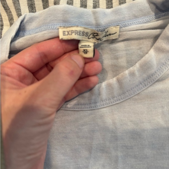 Light Blue express size XS whiskey Graphic Tee - Picture 3 of 3